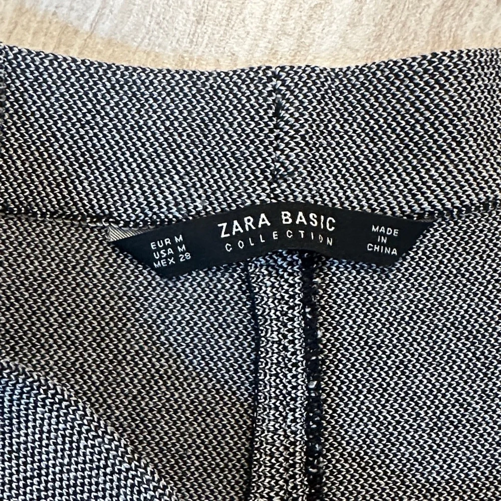 Zara Dark Gray Mini Skirt - Picture 3 of 3